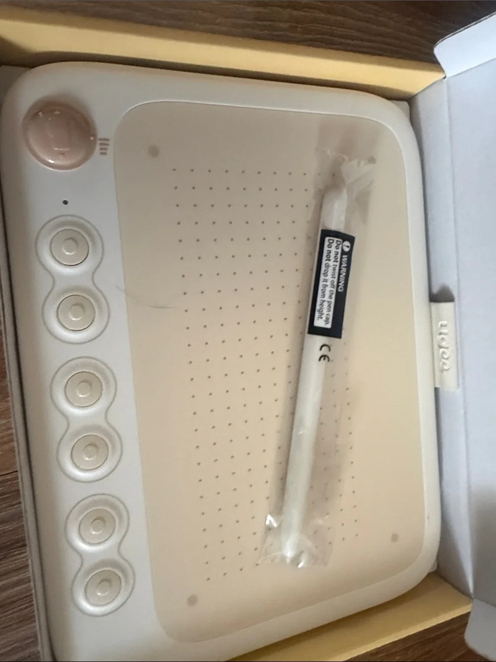 Q6 White Drawing Tablet with Stylus - Portable Digital Sketchpad